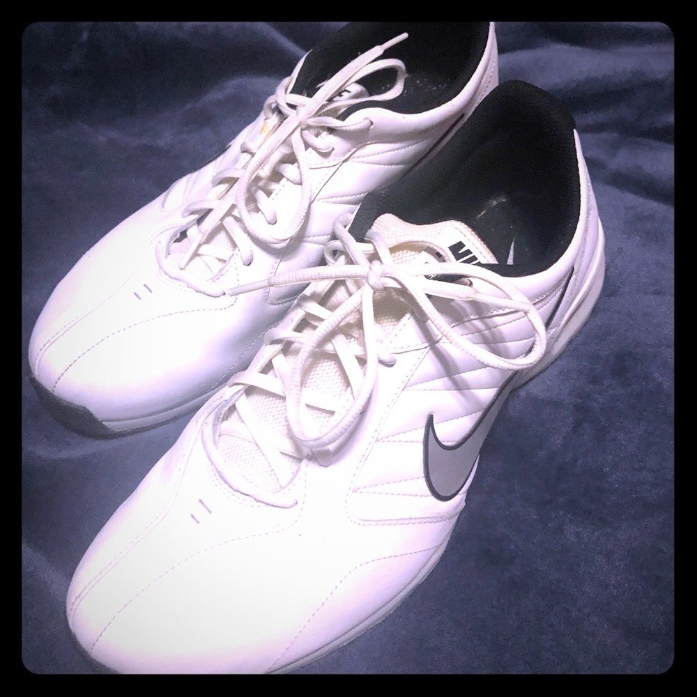 Nike Air Consolidate leather sneakers - like new